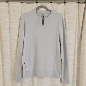 Vuori Light Gray Crewneck Top Size M